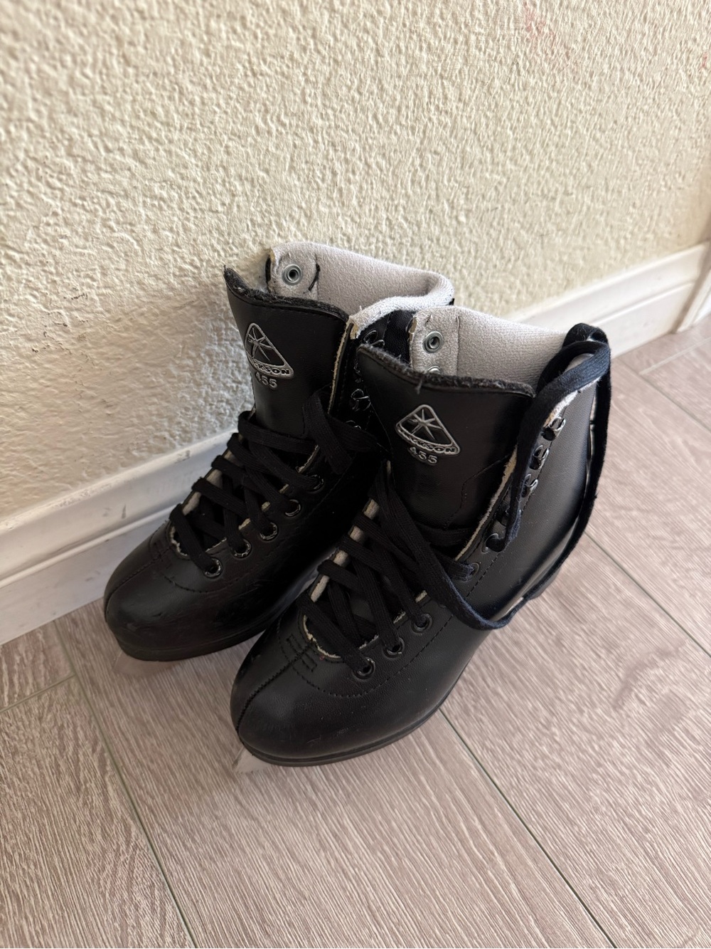Jackson Ice Skates Black Youth Size 13